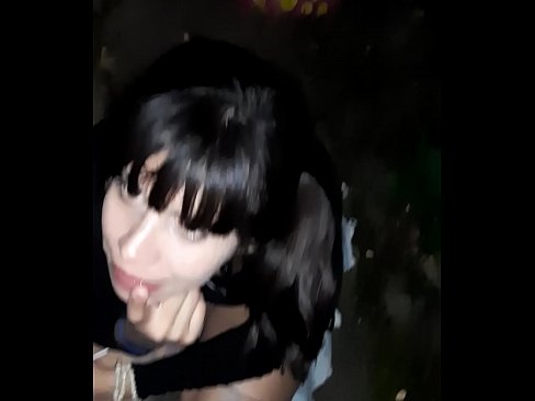 ❤️ Na ulici nabrekli penis v zameno za sladkarije ️❌ Super pornič pri nas