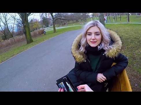 ❤️ Pogoltne tujčevo vročo spermo za denar - fafanje v parku Eva Elfie ️❌ Super pornič pri nas